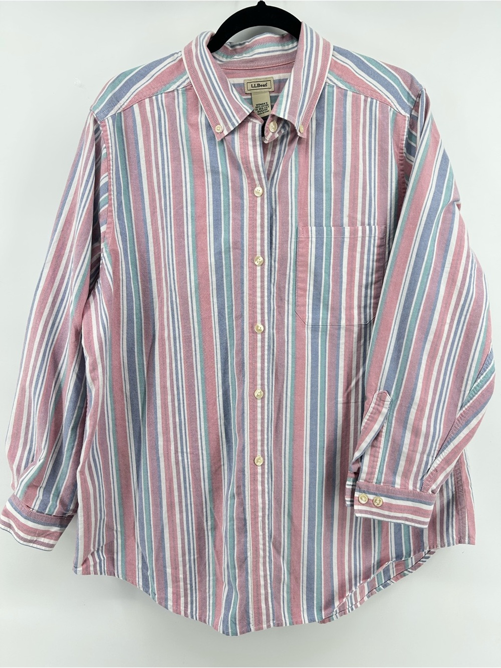 L.L. Bean Women's ButtonDown Stripe Shirt Pink, Blue, White Size 1X 
100% Cotton